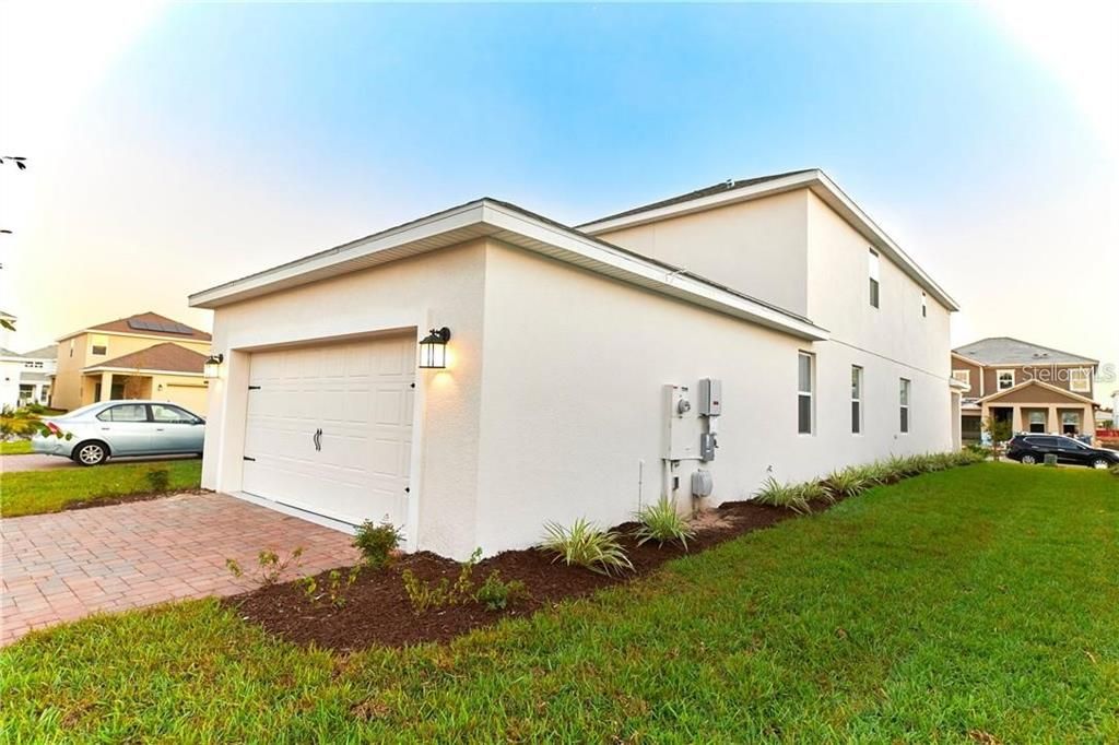 For Rent: $3,050 (4 beds, 3 baths, 2507 Square Feet)