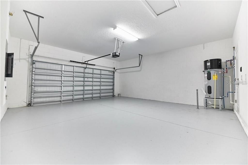 For Rent: $3,050 (4 beds, 3 baths, 2507 Square Feet)