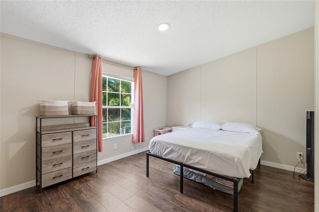 For Sale: $279,900 (4 beds, 2 baths, 2060 Square Feet)