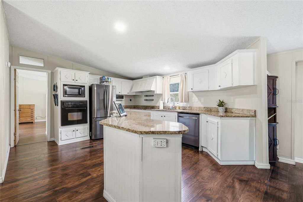 For Sale: $279,900 (4 beds, 2 baths, 2060 Square Feet)