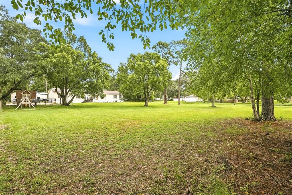 For Sale: $279,900 (4 beds, 2 baths, 2060 Square Feet)
