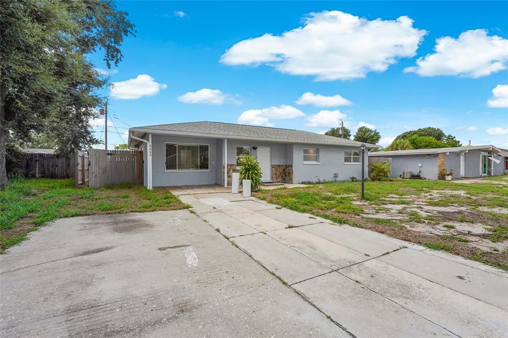 For Sale: $424,950 (3 beds, 2 baths, 1086 Square Feet)