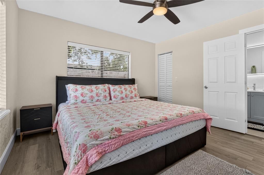 For Sale: $424,950 (3 beds, 2 baths, 1086 Square Feet)