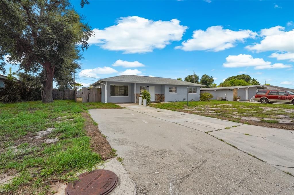 For Sale: $424,950 (3 beds, 2 baths, 1086 Square Feet)