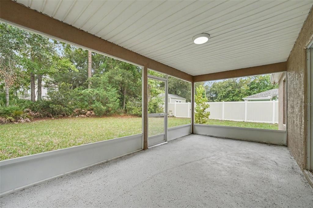 For Rent: $1,900 (3 beds, 2 baths, 1184 Square Feet)