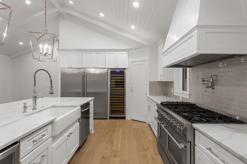 En Venta: $1,749,000 (4 camas, 4 baños, 3601 Pies cuadrados)