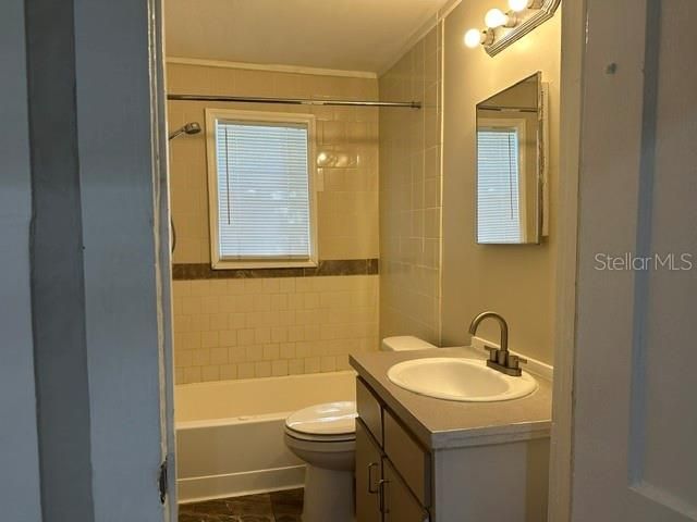 En Venta: $266,900 (3 camas, 2 baños, 1136 Pies cuadrados)