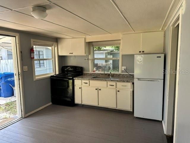 En Venta: $266,900 (3 camas, 2 baños, 1136 Pies cuadrados)