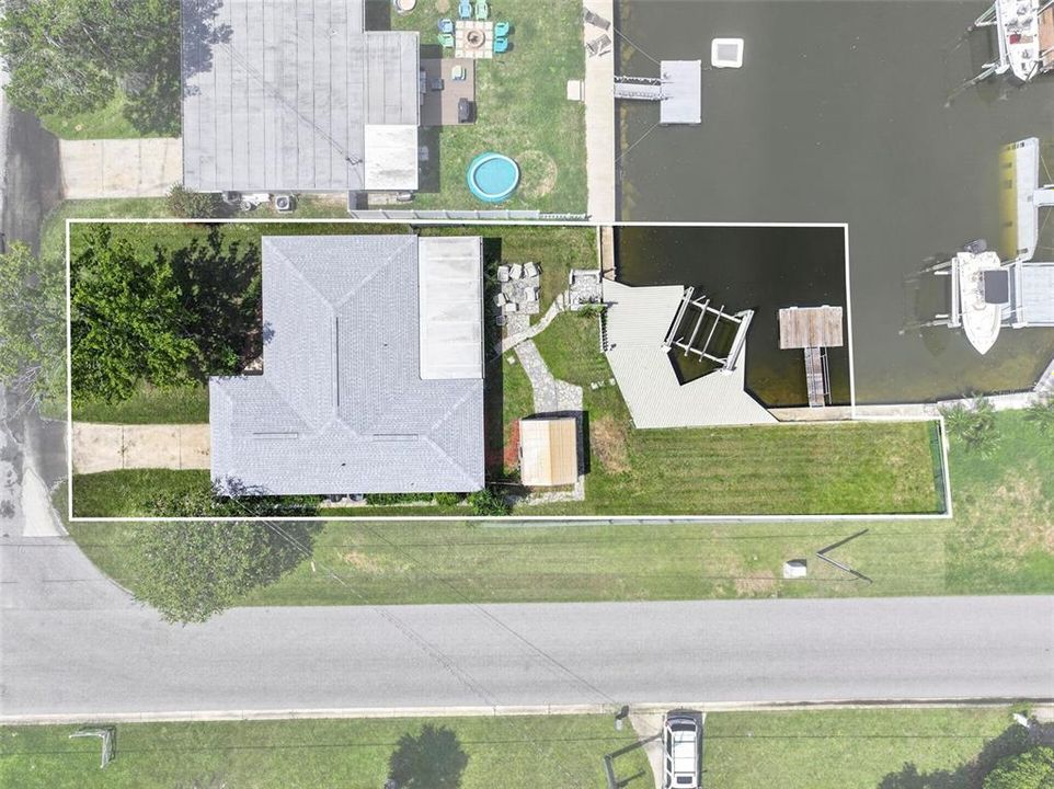 For Sale: $325,000 (2 beds, 2 baths, 1206 Square Feet)