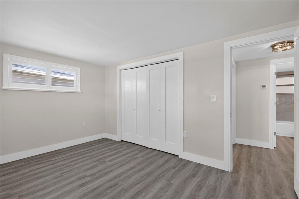 For Sale: $325,000 (2 beds, 2 baths, 1206 Square Feet)