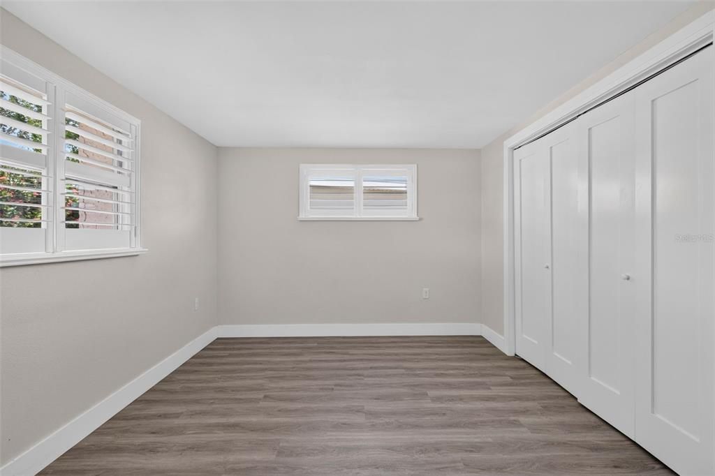 For Sale: $325,000 (2 beds, 2 baths, 1206 Square Feet)