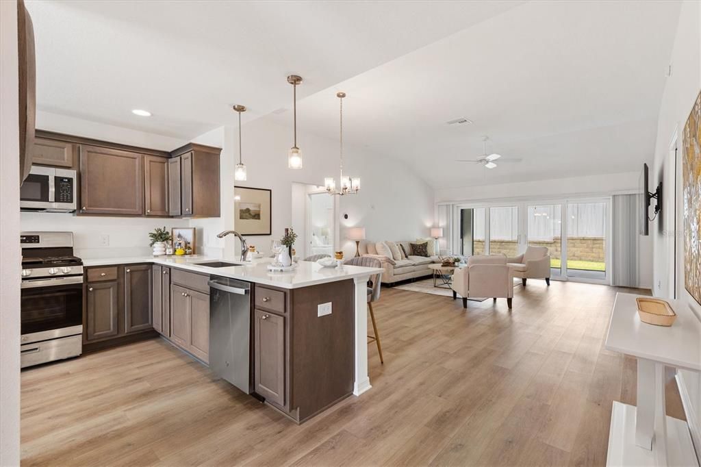 For Sale: $380,000 (3 beds, 2 baths, 1558 Square Feet)