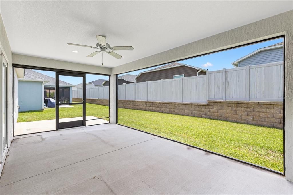 For Sale: $380,000 (3 beds, 2 baths, 1558 Square Feet)