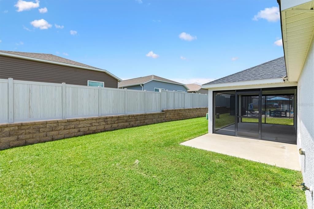 For Sale: $380,000 (3 beds, 2 baths, 1558 Square Feet)