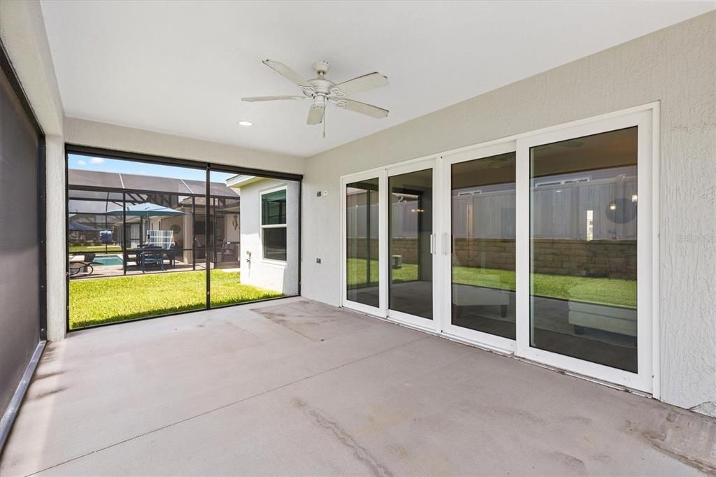 For Sale: $380,000 (3 beds, 2 baths, 1558 Square Feet)