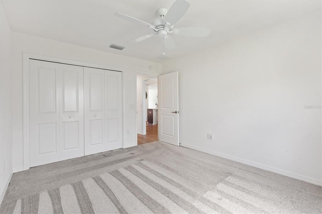 For Sale: $380,000 (3 beds, 2 baths, 1558 Square Feet)
