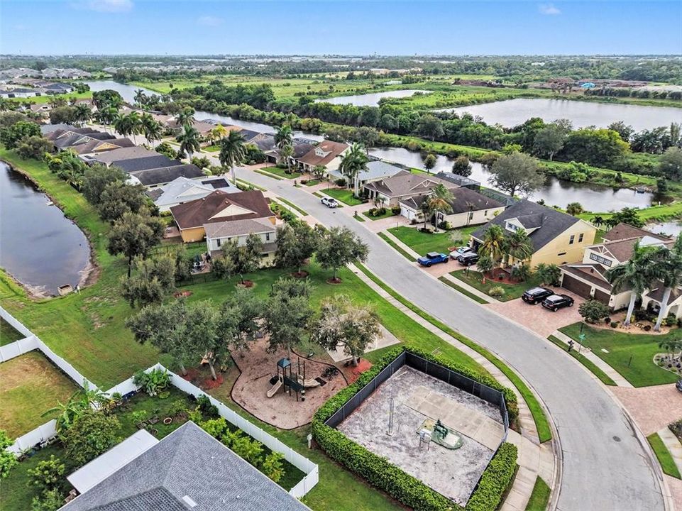 For Sale: $895,000 (4 beds, 3 baths, 2627 Square Feet)