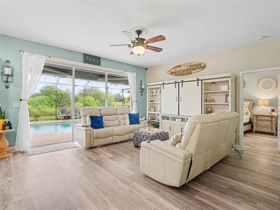 For Sale: $895,000 (4 beds, 3 baths, 2627 Square Feet)