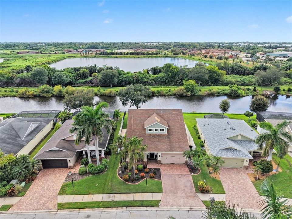 For Sale: $895,000 (4 beds, 3 baths, 2627 Square Feet)
