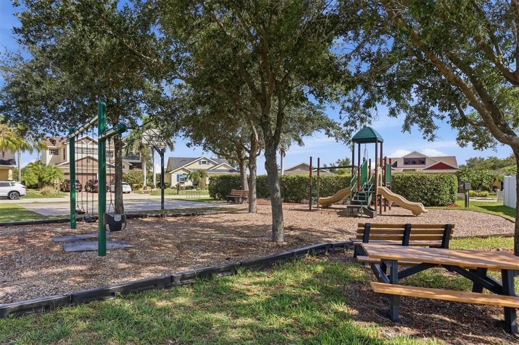 For Sale: $895,000 (4 beds, 3 baths, 2627 Square Feet)