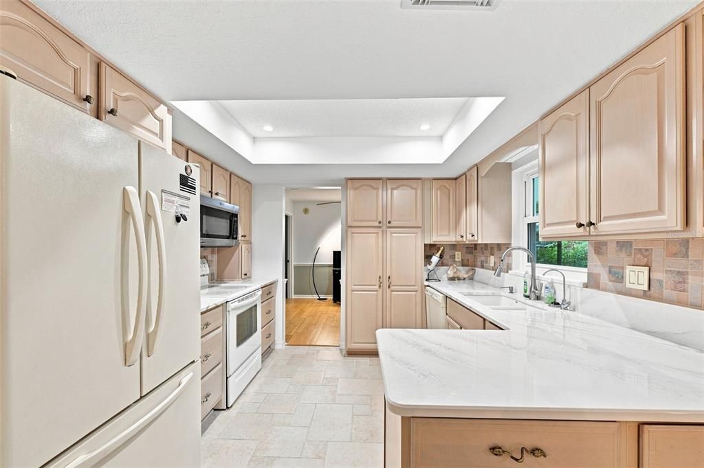 For Sale: $514,999 (3 beds, 2 baths, 1669 Square Feet)