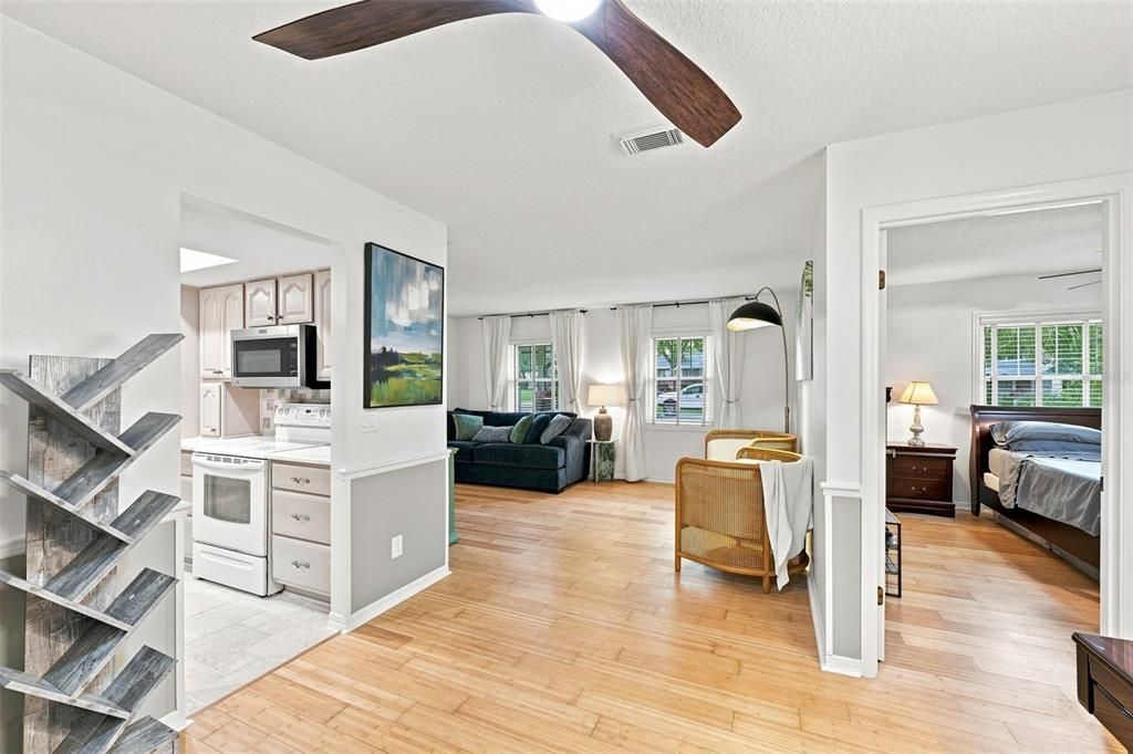 For Sale: $514,999 (3 beds, 2 baths, 1669 Square Feet)