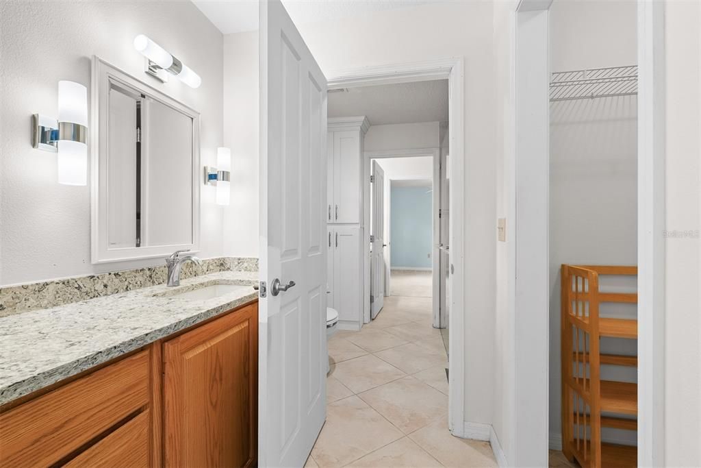 En Venta: $849,000 (6 camas, 4 baños, 4276 Pies cuadrados)