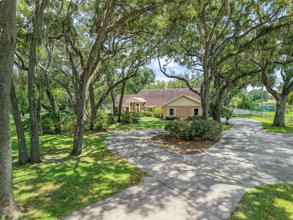 En Venta: $849,000 (6 camas, 4 baños, 4276 Pies cuadrados)