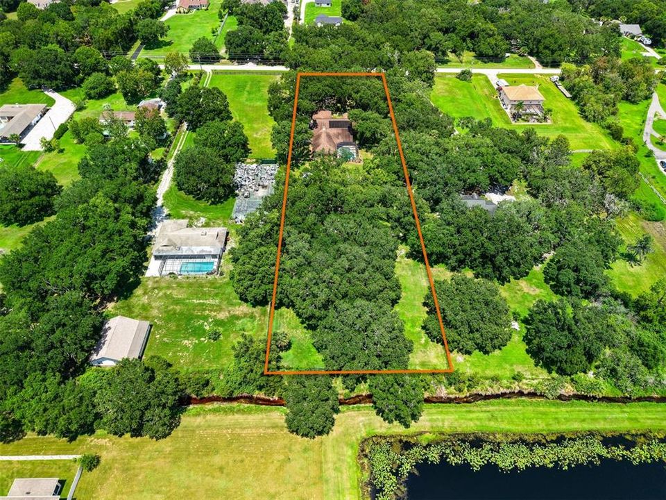 En Venta: $849,000 (6 camas, 4 baños, 4276 Pies cuadrados)