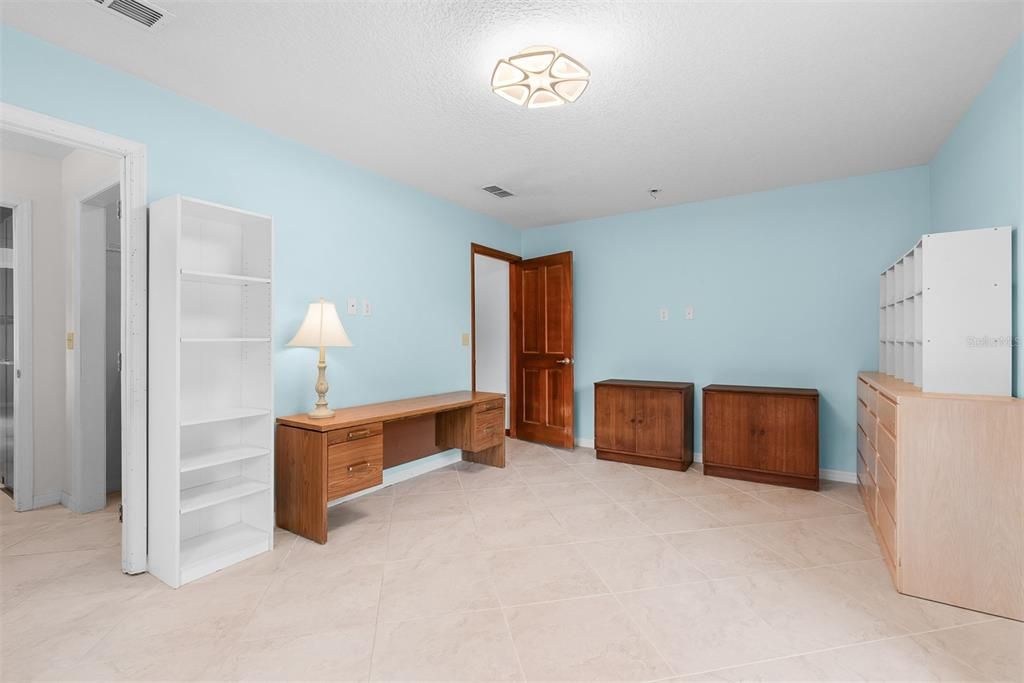 En Venta: $849,000 (6 camas, 4 baños, 4276 Pies cuadrados)