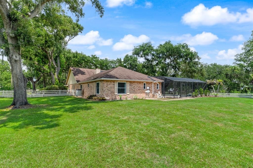 En Venta: $849,000 (6 camas, 4 baños, 4276 Pies cuadrados)