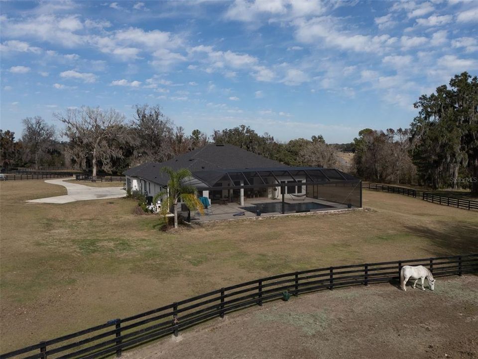 En Venta: $1,850,000 (4 camas, 3 baños, 3502 Pies cuadrados)