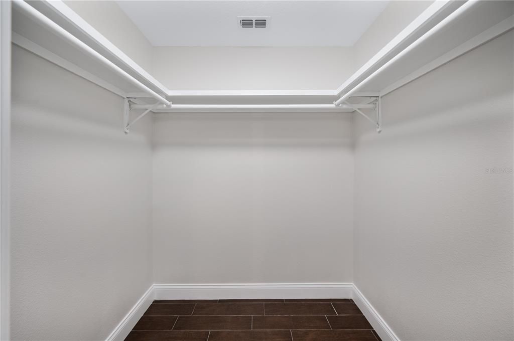 En Venta: $530,000 (3 camas, 3 baños, 2035 Pies cuadrados)