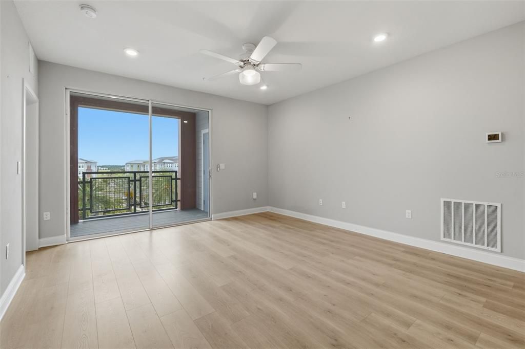 En Venta: $325,000 (2 camas, 2 baños, 1445 Pies cuadrados)