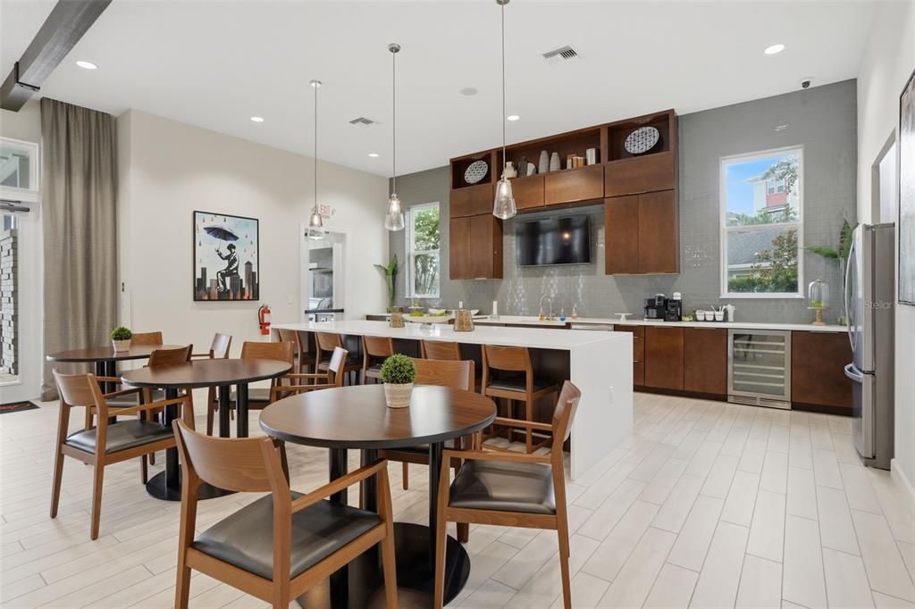 En Venta: $325,000 (2 camas, 2 baños, 1445 Pies cuadrados)