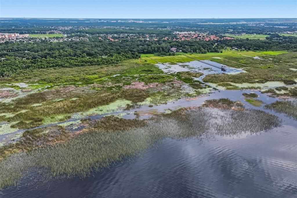 待售: $2,250,000 (5.94 acres)