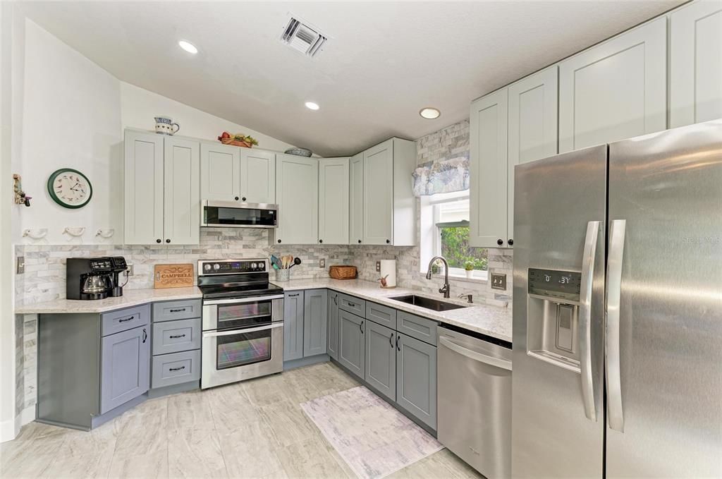 For Sale: $328,000 (3 beds, 2 baths, 1488 Square Feet)