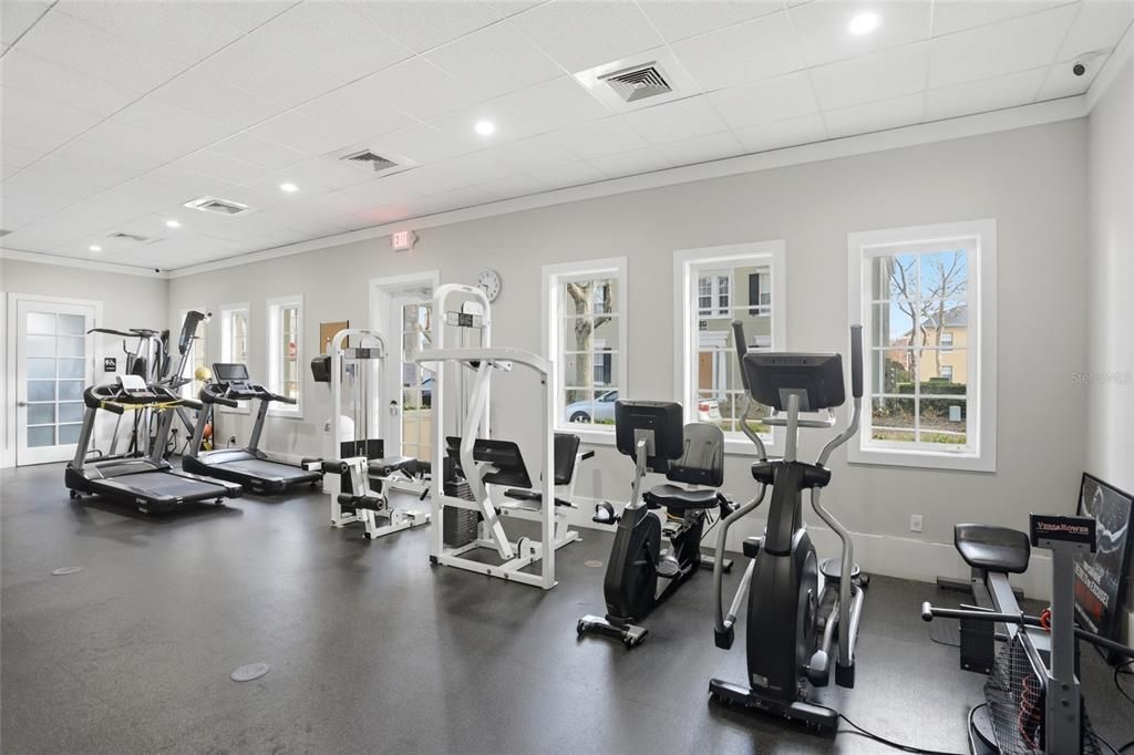 For Sale: $264,000 (2 beds, 2 baths, 996 Square Feet)