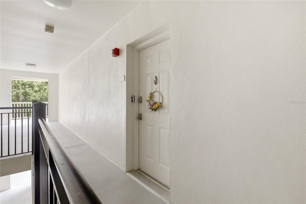 For Sale: $264,000 (2 beds, 2 baths, 996 Square Feet)