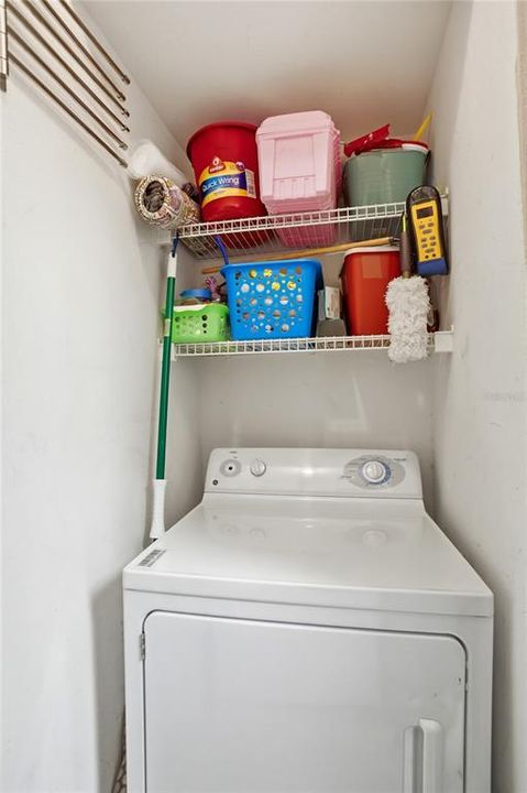 For Sale: $264,000 (2 beds, 2 baths, 996 Square Feet)