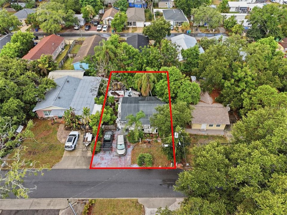 For Sale: $199,900 (2 beds, 1 baths, 717 Square Feet)