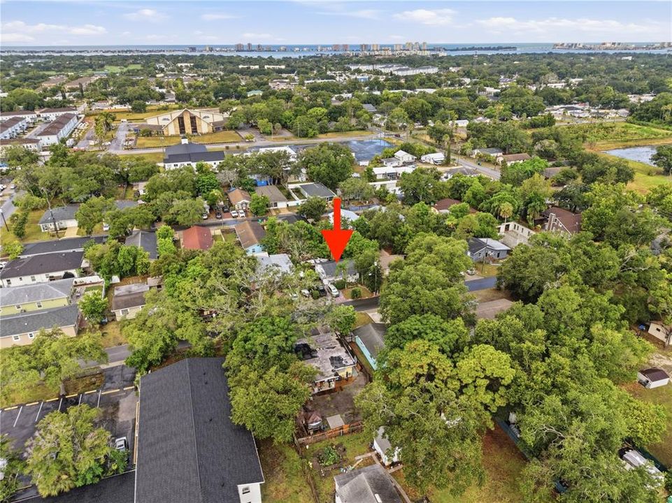 For Sale: $199,900 (2 beds, 1 baths, 717 Square Feet)