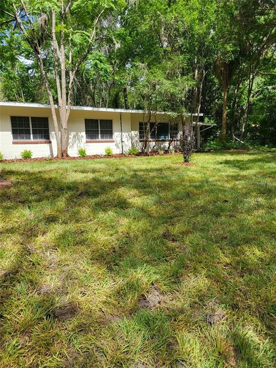 For Sale: $340,000 (3 beds, 2 baths, 1423 Square Feet)