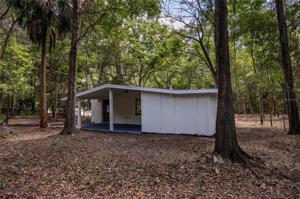 For Sale: $340,000 (3 beds, 2 baths, 1423 Square Feet)