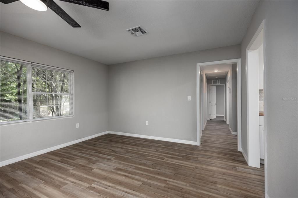 For Sale: $340,000 (3 beds, 2 baths, 1423 Square Feet)