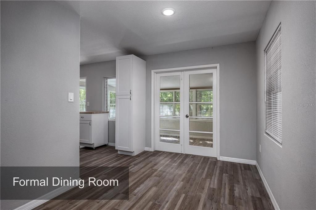 For Sale: $340,000 (3 beds, 2 baths, 1423 Square Feet)