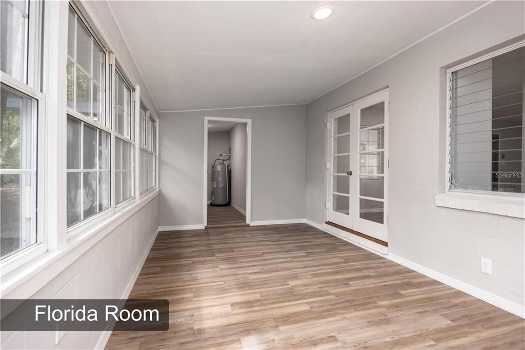 For Sale: $340,000 (3 beds, 2 baths, 1423 Square Feet)