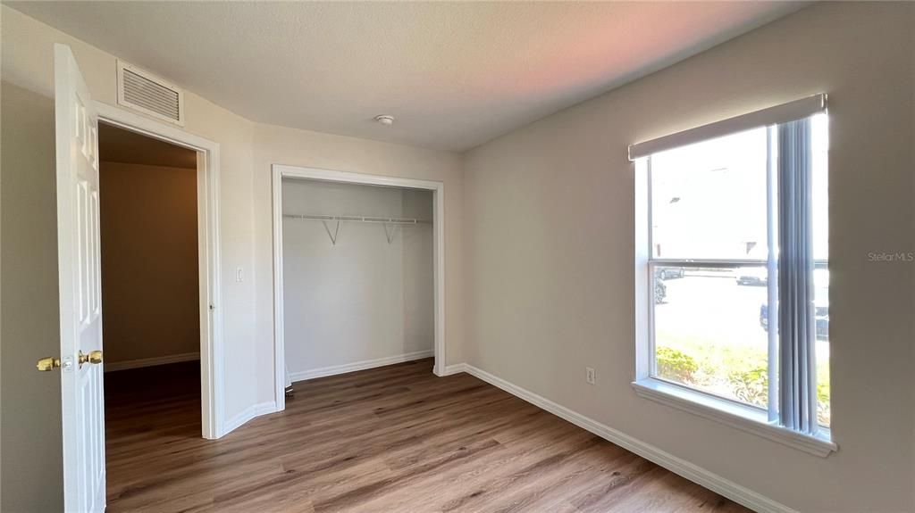En Venta: $265,000 (4 camas, 3 baños, 1880 Pies cuadrados)