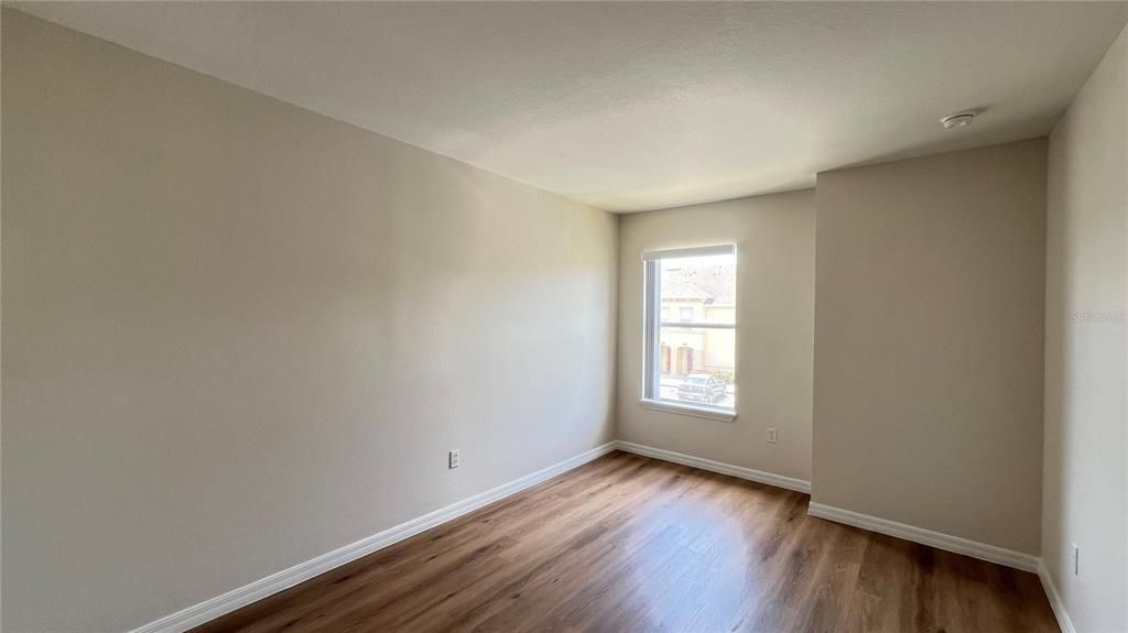En Venta: $265,000 (4 camas, 3 baños, 1880 Pies cuadrados)
