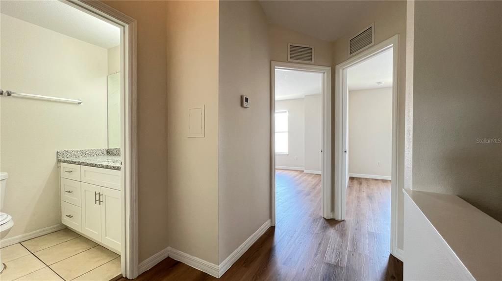 En Venta: $265,000 (4 camas, 3 baños, 1880 Pies cuadrados)
